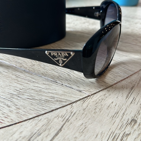 Prada Sunglasses SPR27L - Picture 2 of 9